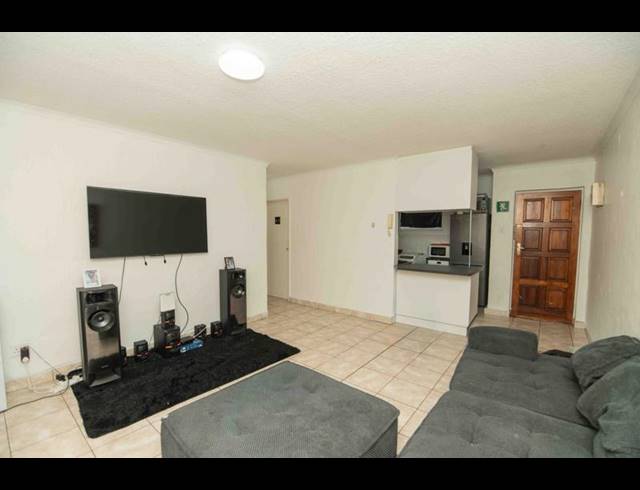 2 BEDROOM APARTMENT FOR SALE IN HUMEWOOD EXTENSION